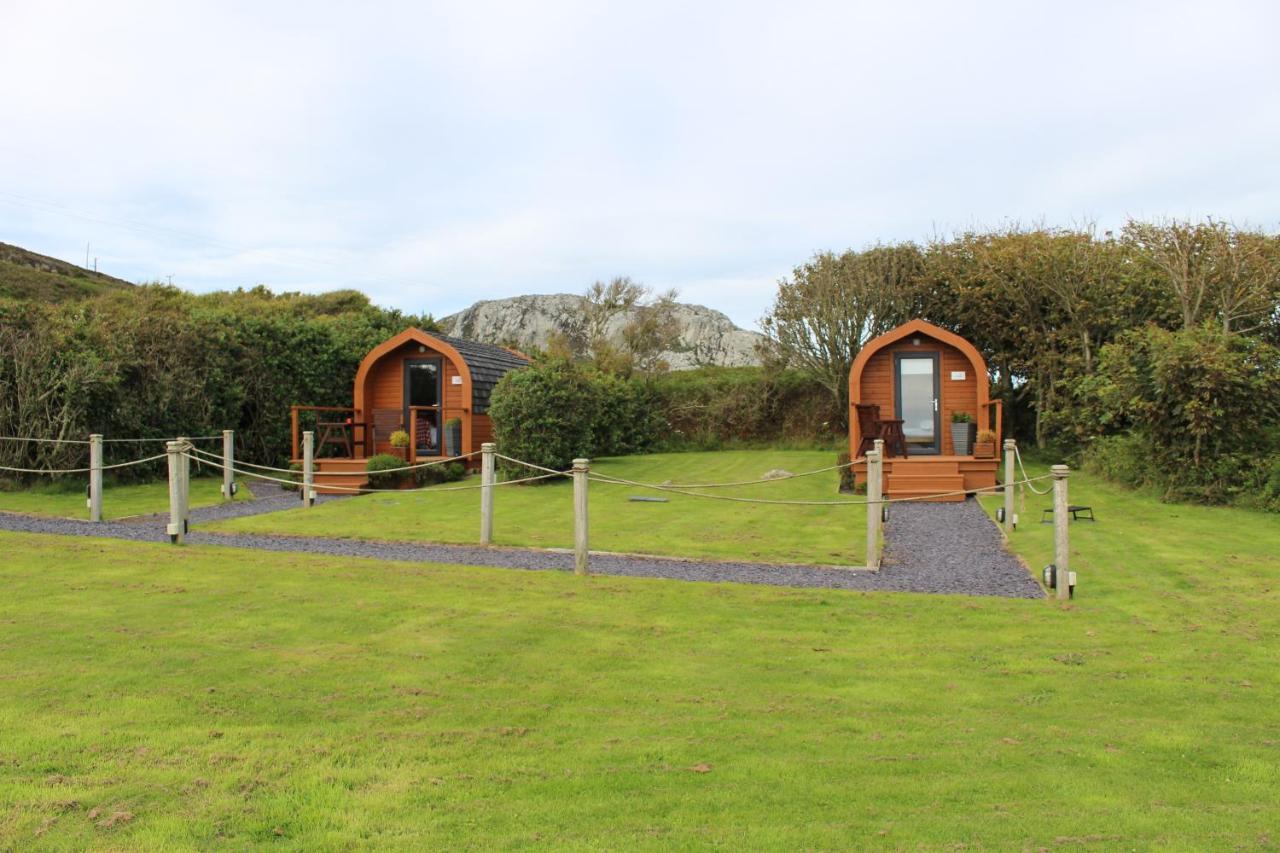 Sea And Mountain View Luxury Glamping Pods Heated Hotel Holyhead Exterior foto