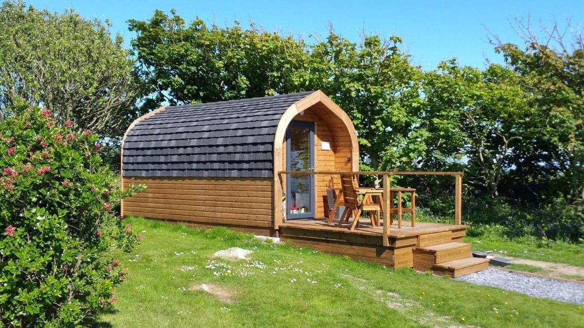 Sea And Mountain View Luxury Glamping Pods Heated Hotel Holyhead Exterior foto